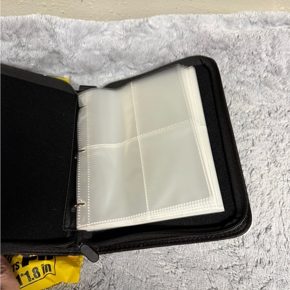 TCGames Trading Card Binder – 4 Pocket, 400+ Cards - Picture 3 of 4